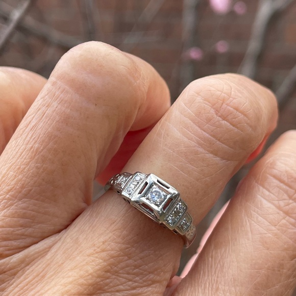 Antique 18k Diamond Ring - Picture 14 of 14